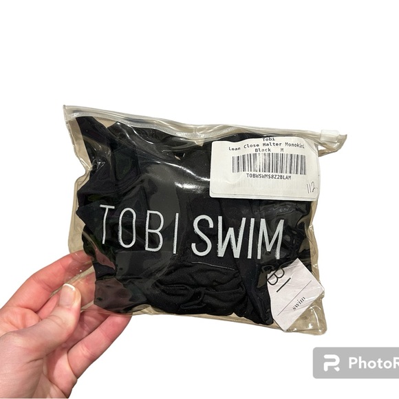 NWT TOBI Lean Close Halter Monokini - Picture 5 of 6